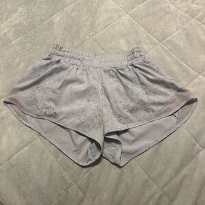 Lululemon Athletica Hotty Hot 2” inseam Shorts